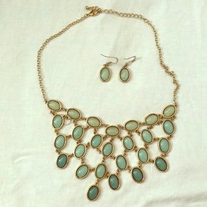 Statement necklace and earring set